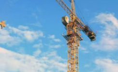 新風光FD370系列變頻器：起重行業(yè)的“智能大腦”，安全高效新保障！